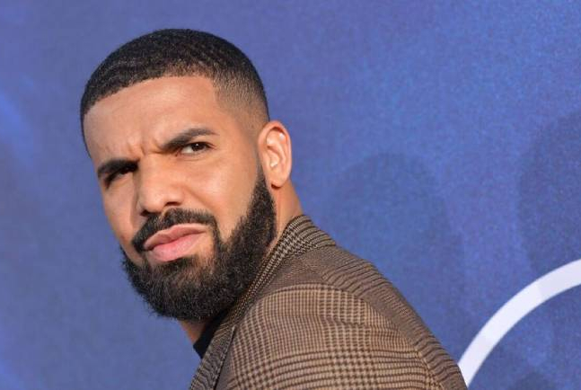 Le chanteur Drake refusé d’entrée dans un casino canadien à cause d’une loi contre le blanchiment d’argent (1).jpg